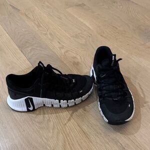 Nike Black and White Athletic Shoes